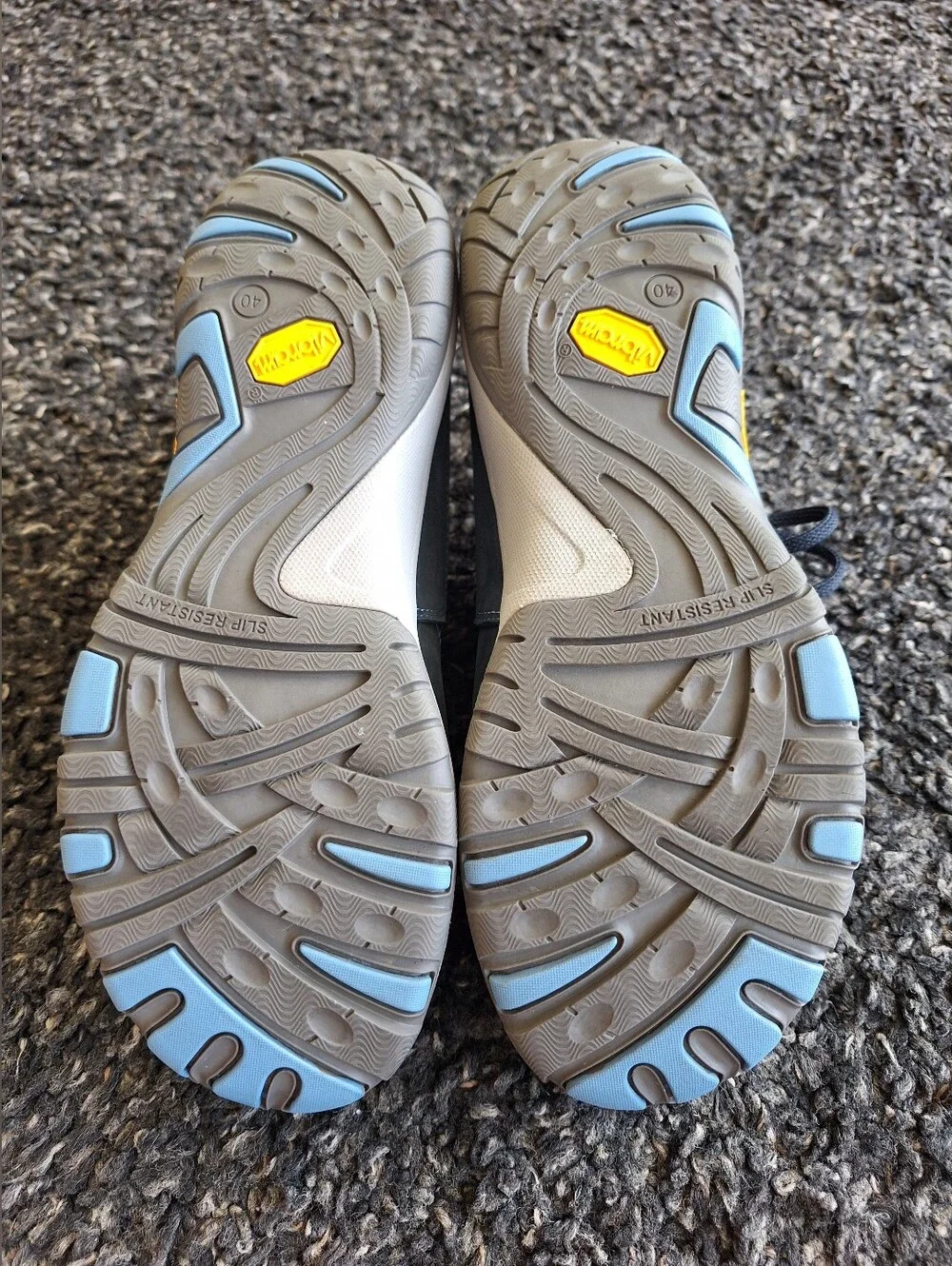 Dansko SZ 40 Paisley Navy waterproof  walking hiking sneakers Vibram sole